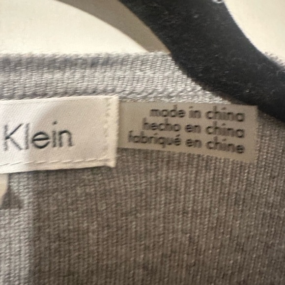 Calvin‎ Klein Gray Knit Cardigan - Picture 5 of 7